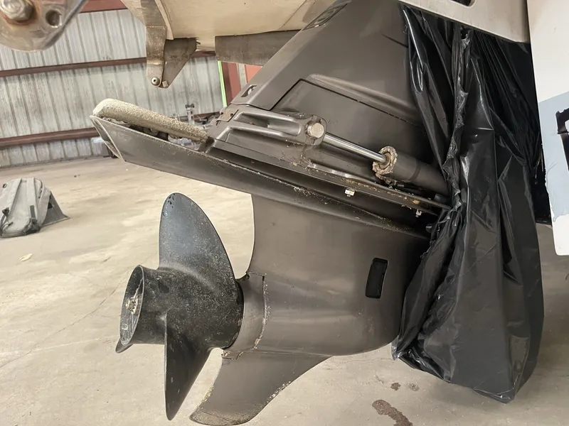 Slide: The Image of Cobalt 200S 2016 - 11