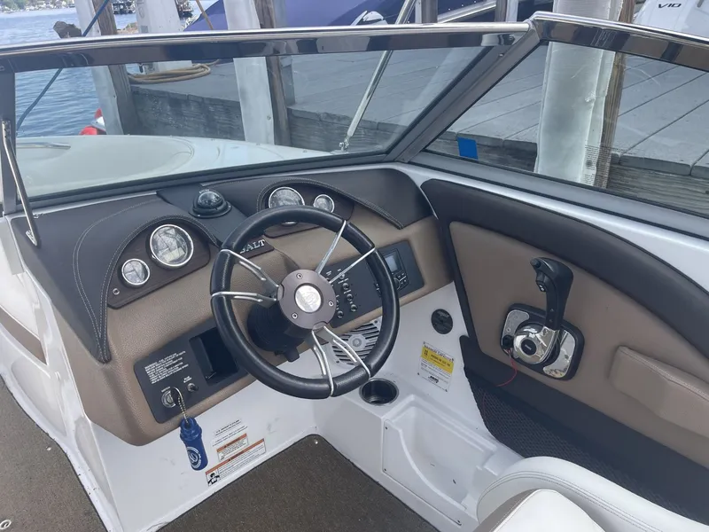 Slide: The Image of Cobalt 200S 2016 - 15