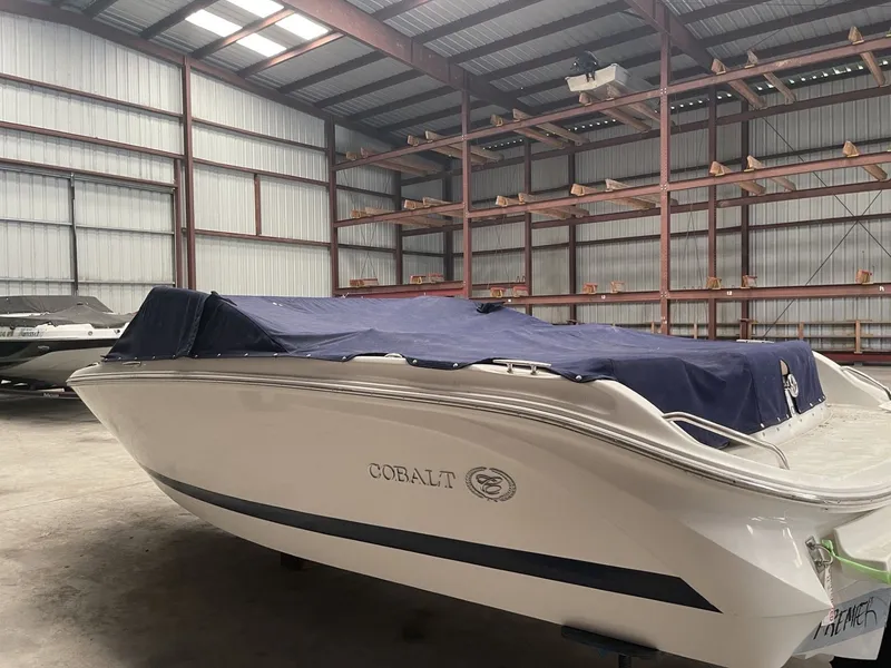 Slide: The Image of Cobalt 200S 2016 - 34