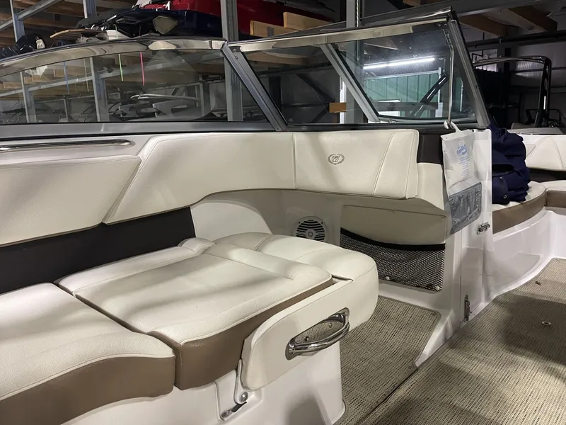 Slide: The Image of Cobalt 220S 2018 - 12