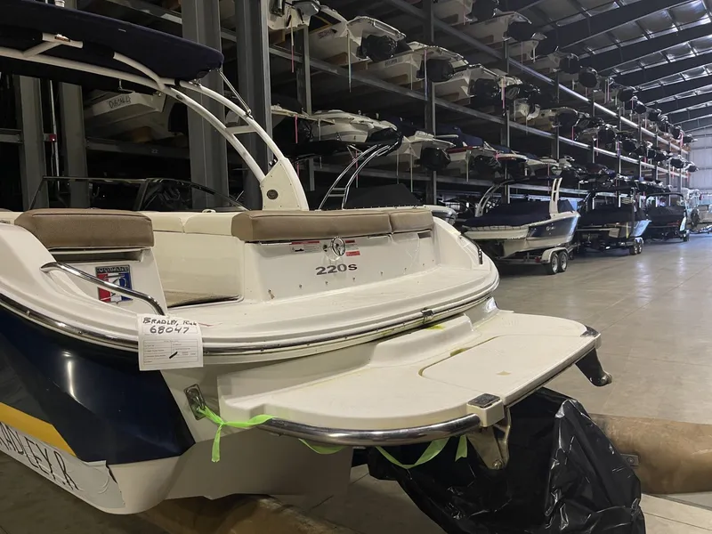 Slide: The Image of Cobalt 220S 2018 - 4