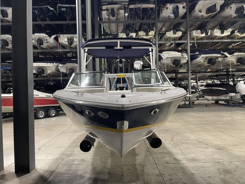 Slide: The Image of Cobalt 220S 2018 - 8