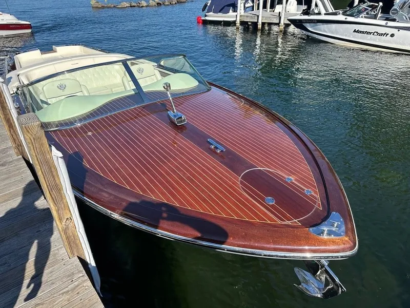 Slide: The Image of Committi 28 Elegance 2015 - 11