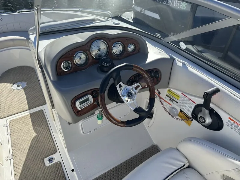 Slide: The Image of Ebbtide 2460 Z-trak 2009 - 6