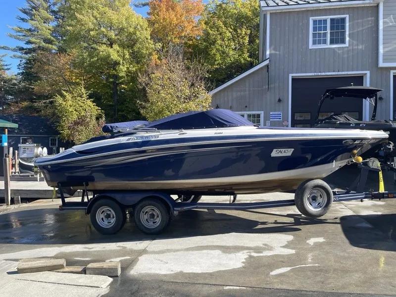 Slide: The Image of Four Winns 22 Horizon 2011 - 17