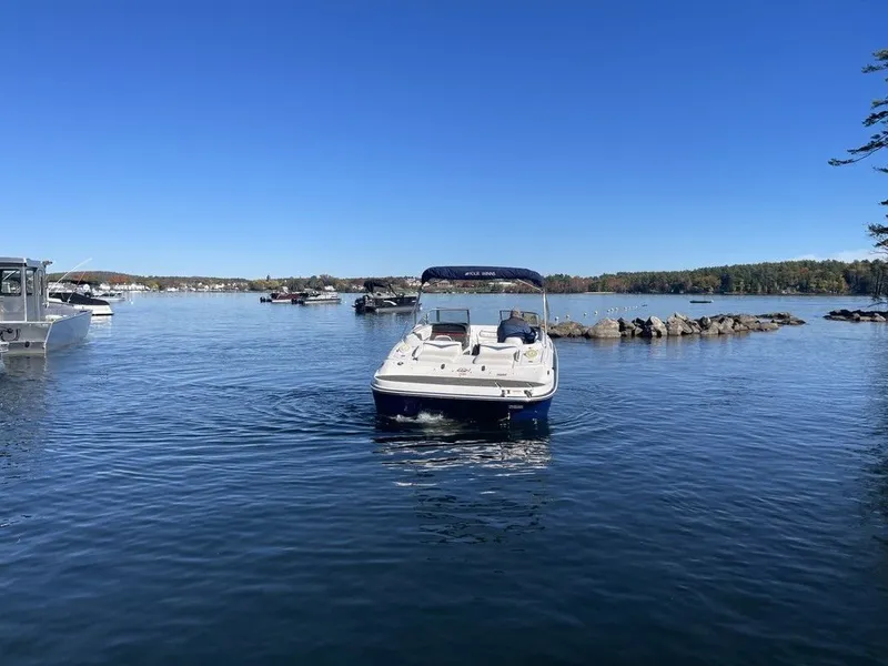 Slide: The Image of Four Winns 22 Horizon 2011 - 5