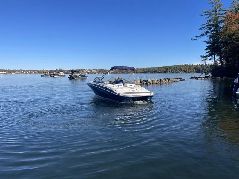 Slide: The Image of Four Winns 22 Horizon 2011 - 6