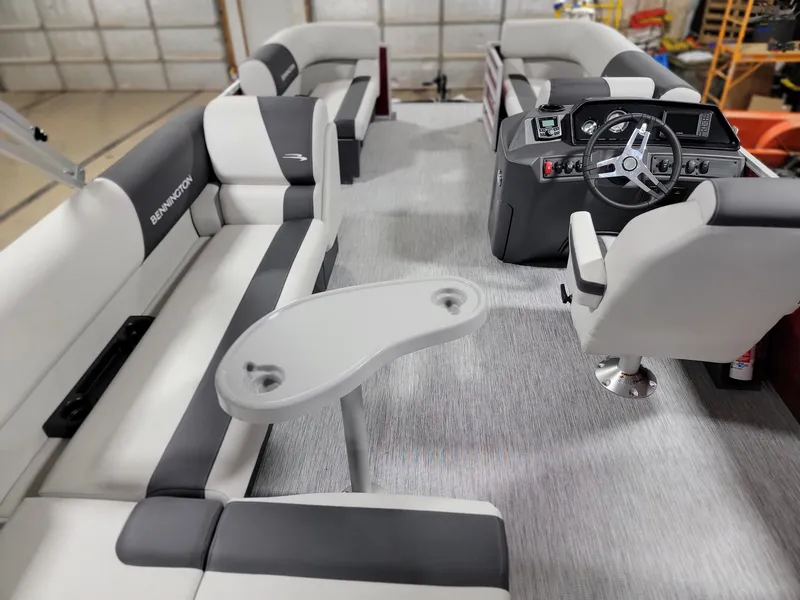 Slide: The Image of Bennington 20SLS-Snap 2026 - 10