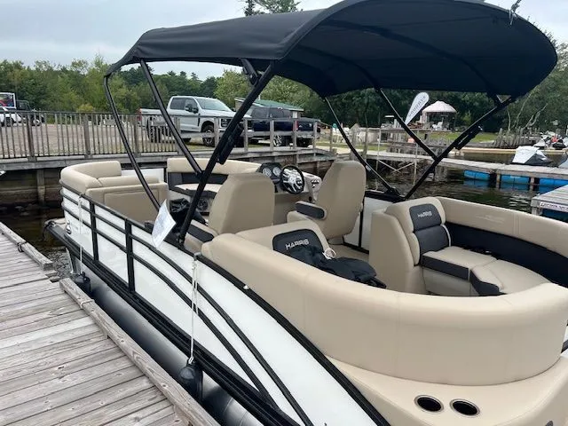 The Image of Harris Cruiser 210 CWDH 2025 - 1