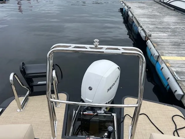 Slide: The Image of Harris Cruiser 210 CWDH 2025 - 4