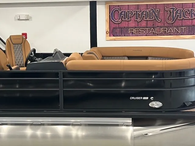 Slide: The Image of Harris CRUISER 230 SLDH 2026 - 3