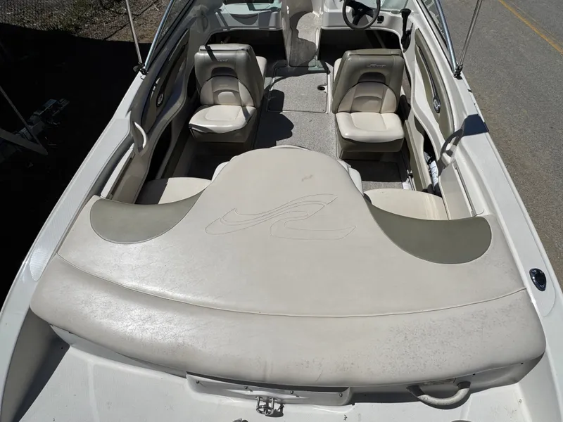 Slide: The Image of Sea Ray 205 Sport 2005 - 10