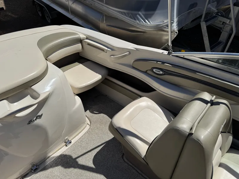 Slide: The Image of Sea Ray 205 Sport 2005 - 14