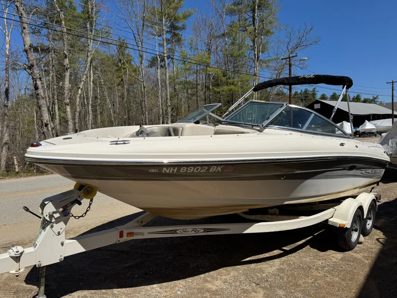 Slide: The Image of Sea Ray 205 Sport 2005 - 2