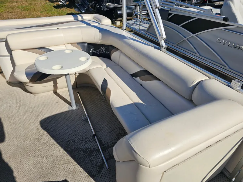 Slide: The Image of SunChaser 8520 CRS 2008 - 6