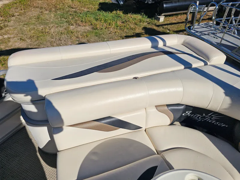 Slide: The Image of SunChaser 8520 CRS 2008 - 9