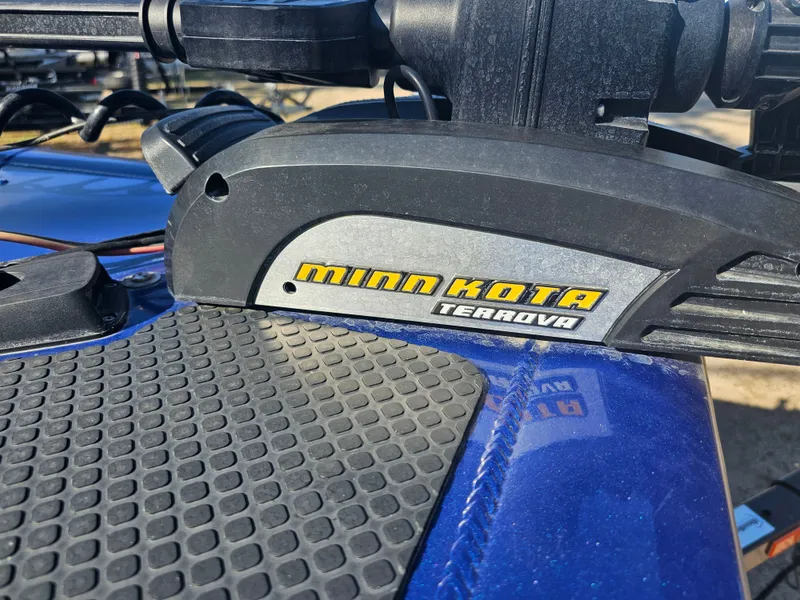 Slide: The Image of Tracker Pro Team 175 2016 - 3