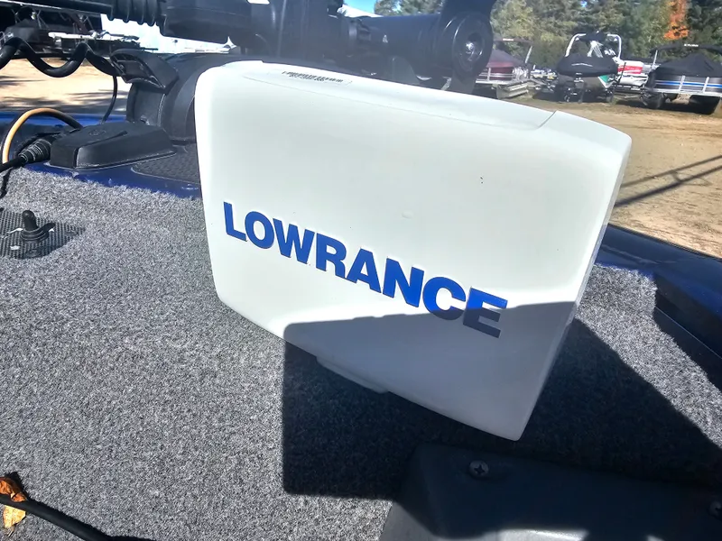 Slide: The Image of Tracker Pro Team 175 2016 - 4