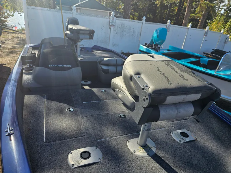 Slide: The Image of Tracker Pro Team 175 2016 - 6