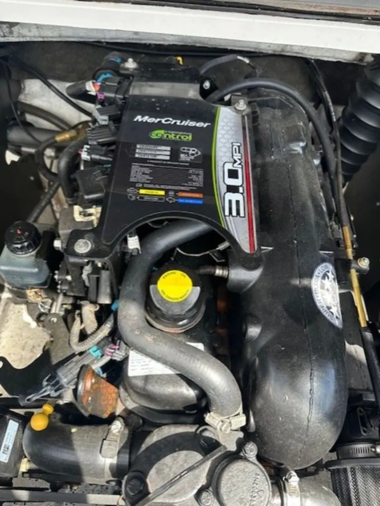 Slide: The Image of Tracker Tahoe 400 TS 2016 - 10