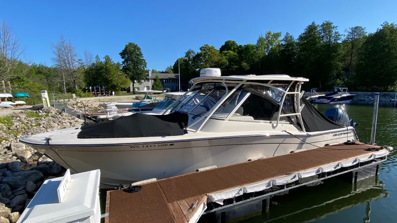 The Image of Grady-White Freedom 335 2021 - 1