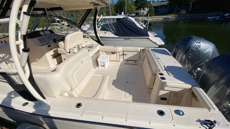 Slide: The Image of Grady-White Freedom 335 2021 - 11