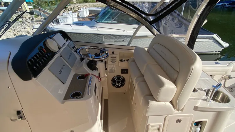 Slide: The Image of Grady-White Freedom 335 2021 - 4