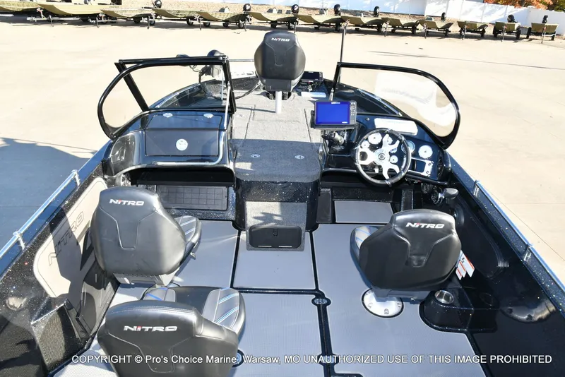 Slide: The Image of Nitro ZV19 Pro w/200HP Pro-XS 2022 - 8