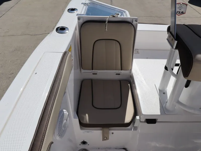 Slide: The Image of Yamaha 222 FSH Sport 2026 - 16