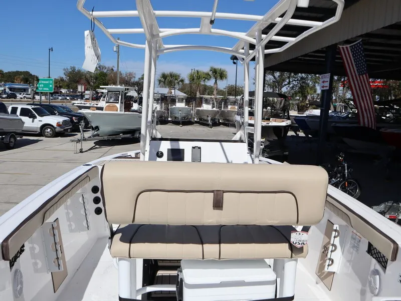 Slide: The Image of Yamaha 222 FSH Sport 2026 - 18