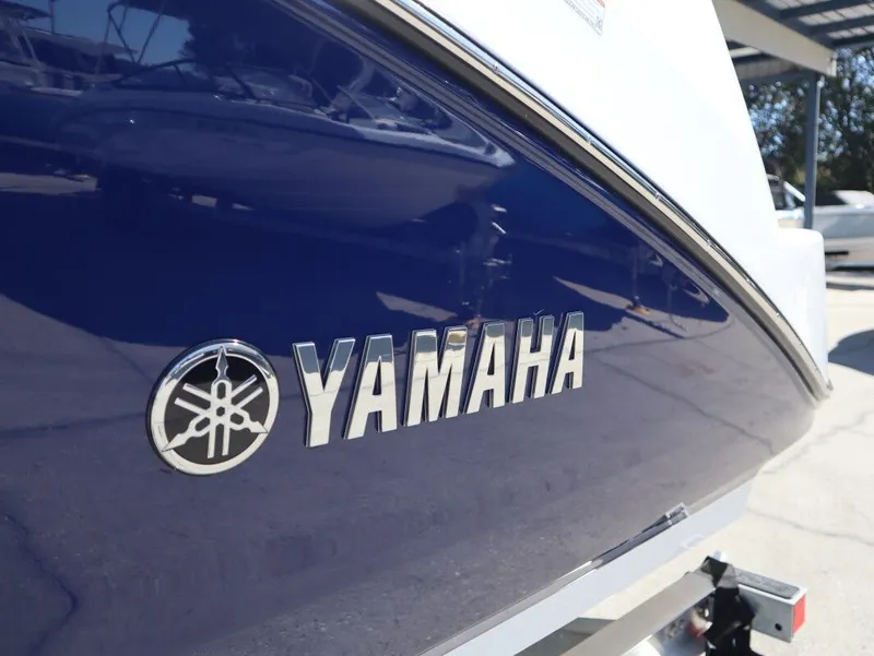 Slide: The Image of Yamaha 222 FSH Sport 2026 - 5