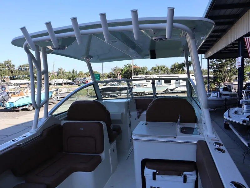 Slide: The Image of Stingray 269 DC 2022 - 10