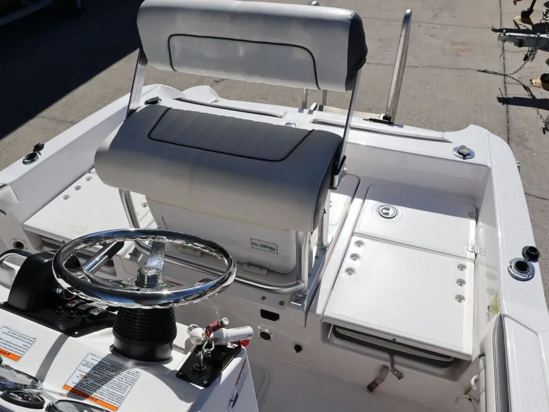 Slide: The Image of Yamaha Fsh 190 deluxe 2016 - 13