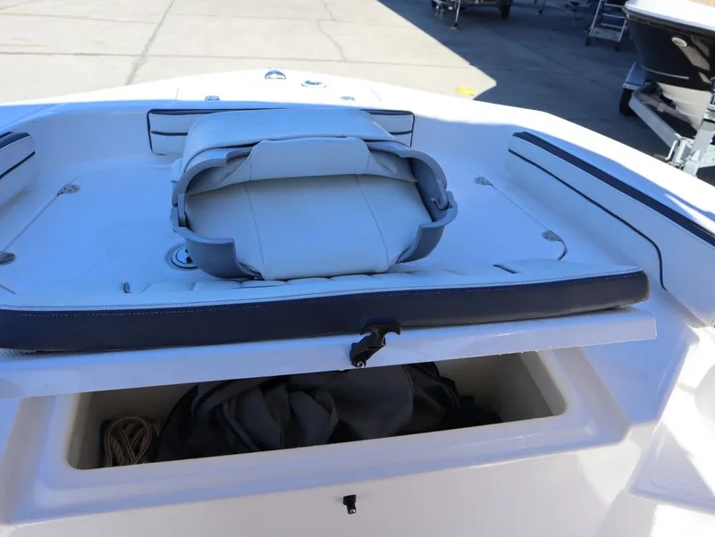 Slide: The Image of Yamaha Fsh 190 deluxe 2016 - 19