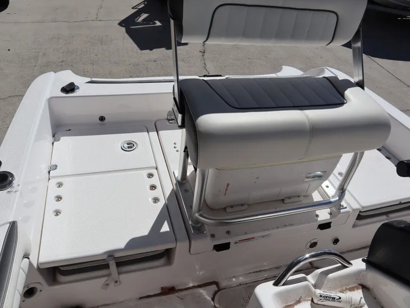 Slide: The Image of Yamaha Fsh 190 deluxe 2016 - 5