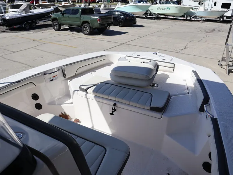 Slide: The Image of Yamaha Fsh 190 deluxe 2016 - 7