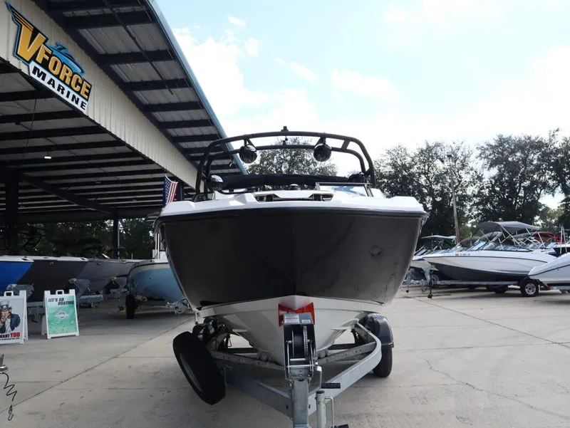 Slide: The Image of Yamaha AR220 2024 - 4