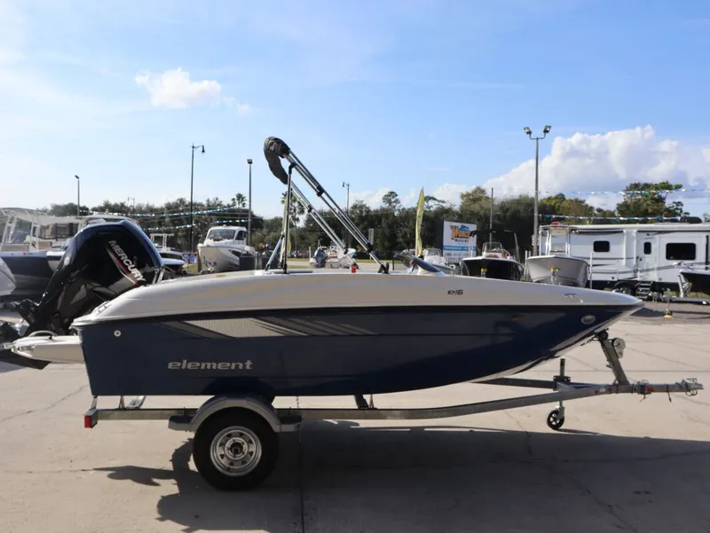 Slide: The Image of Bayliner E16 2026 - 4