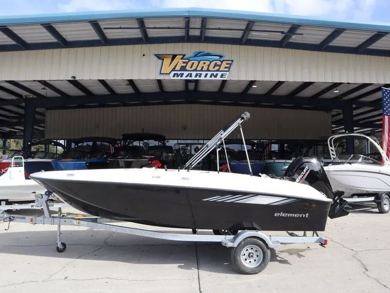 The Image of Bayliner Element E18 2026 - 1