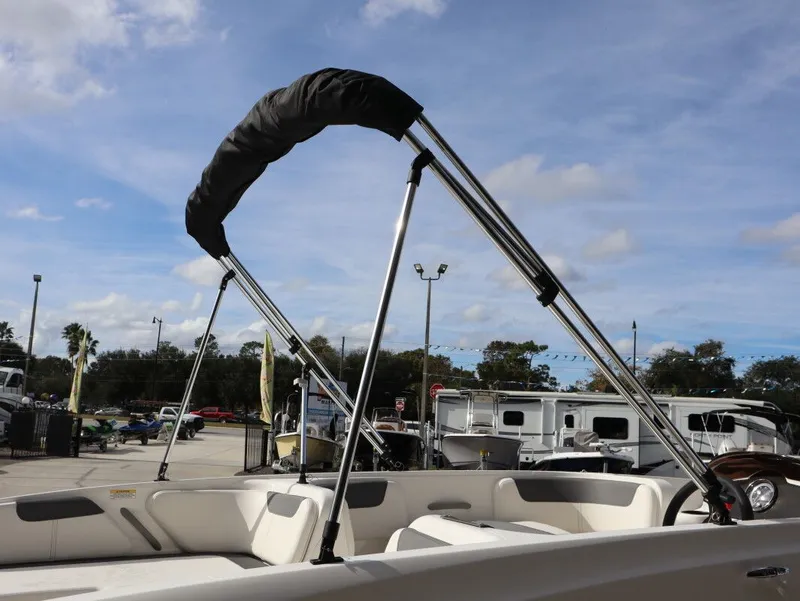 Slide: The Image of Bayliner Element E18 2026 - 9