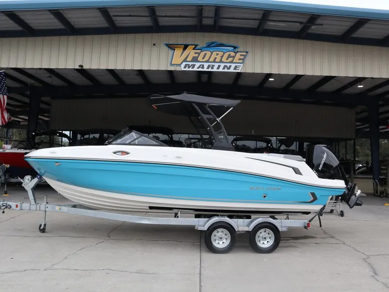The Image of Bayliner VR6 Outboard 2026 - 1