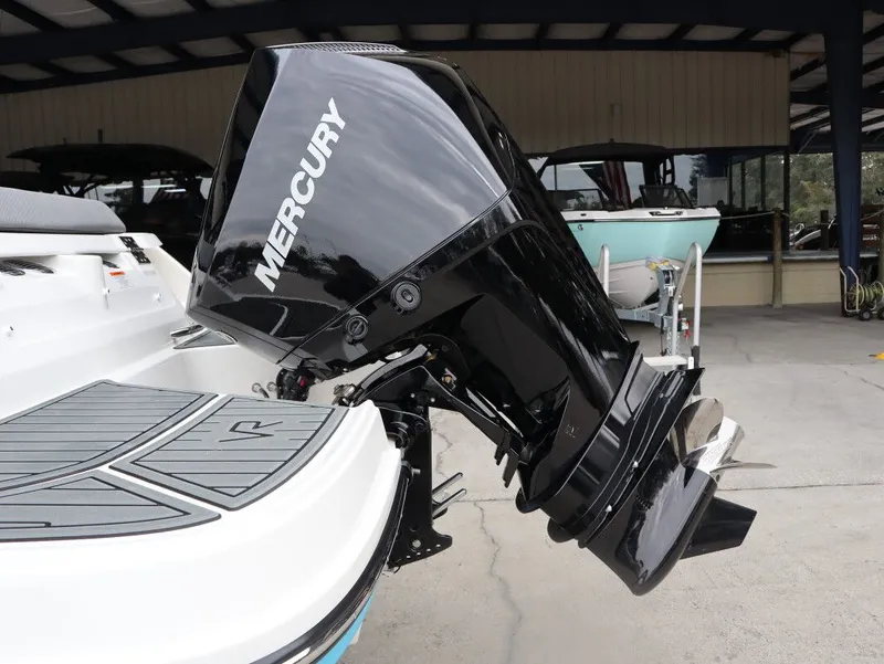 Slide: The Image of Bayliner VR6 Outboard 2026 - 13