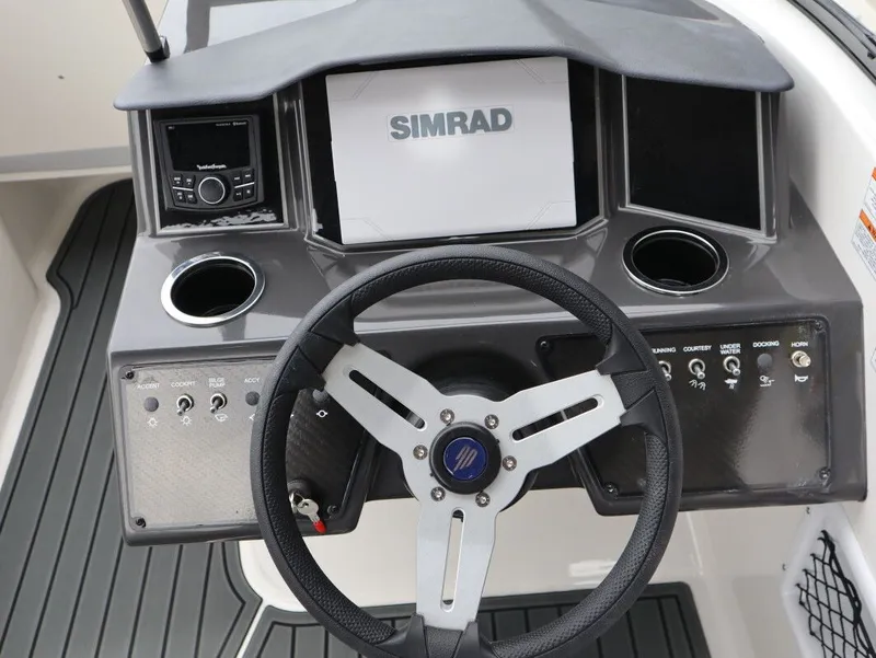Slide: The Image of Bayliner VR6 Outboard 2026 - 23