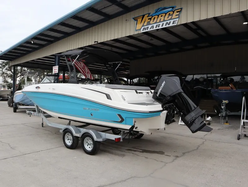 Slide: The Image of Bayliner VR6 Outboard 2026 - 6