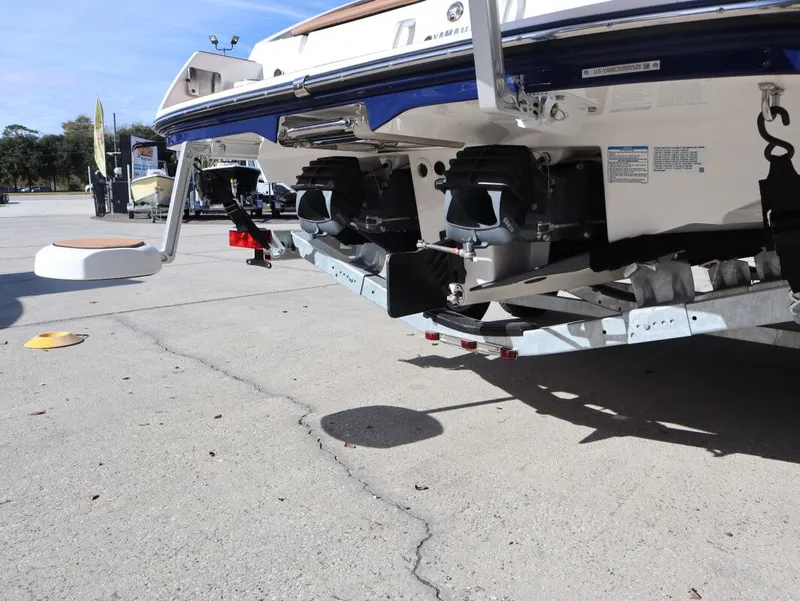 Slide: The Image of Yamaha 222SE 2026 - 11