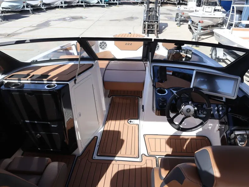 Slide: The Image of Yamaha 222SE 2026 - 23