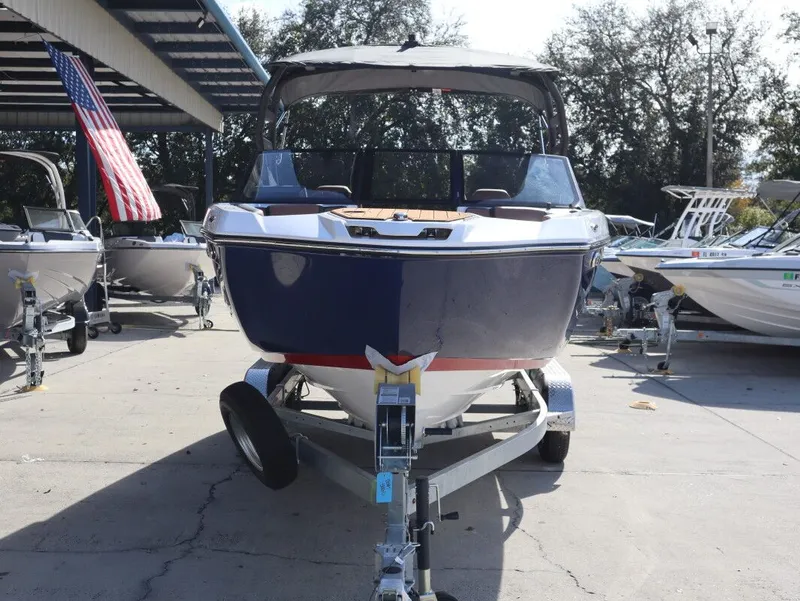 Slide: The Image of Yamaha 222SE 2026 - 5