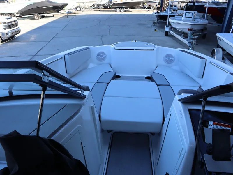 Slide: The Image of Yamaha AR220 2026 - 10