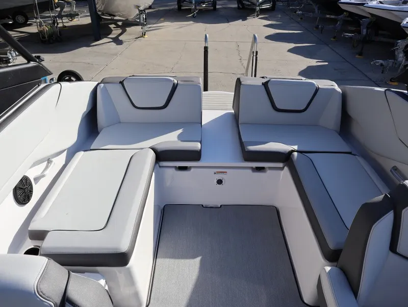 Slide: The Image of Yamaha AR250 2026 - 20