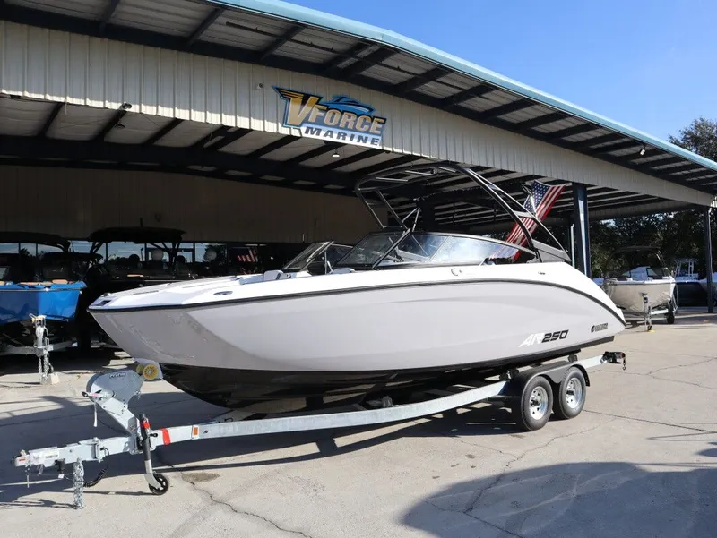 Slide: The Image of Yamaha AR250 2026 - 5